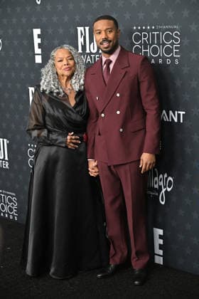 31st Annual Critics Choice Awards - Arrivals Donna Jordan and Michael B. Jordan arriving to the 31st Annual Critics Choice Awards held at Barker Hanger on January 4, 2026 in Santa Monica, Ca. Santa Monica Barker Hanger California USA Copyright: xLisaxOConnor xAFF-USA.COMx