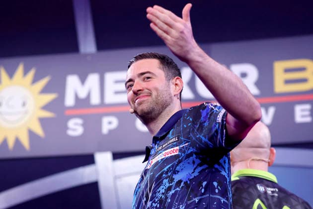 Professional darts player Luke Humphries Cool Hand Luke at the Pro7 Celebrity Darts World Championship 2026 at the Maritim Hotel Bonn Bonn, 04 01 2026 NRW Germany Copyright: xChristophxHardtx
