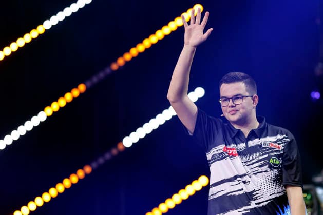 Professional darts player Gian van Veen The Giant at the Pro7 Celebrity Darts World Championship 2026 at the Maritim Hotel Bonn Bonn, 04 01 2026 NRW Germany Copyright: xChristophxHardtx