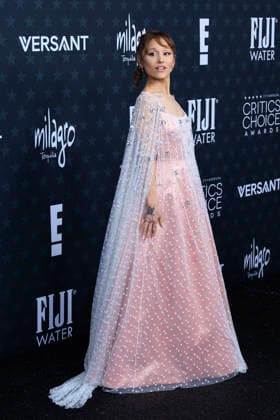 January 4, 2026, Los Angeles, California, USA: Ariana Grande on the red carpet of the 31st Critics Choice Awards on Sunday January 4, 2026 at the Barker Hanger in Santa Monica, California. JAVIER ROJAS PI Los Angeles USA - ZUMAp124 20260104_zaa_p124_026 Copyright: xJavierxRojasx