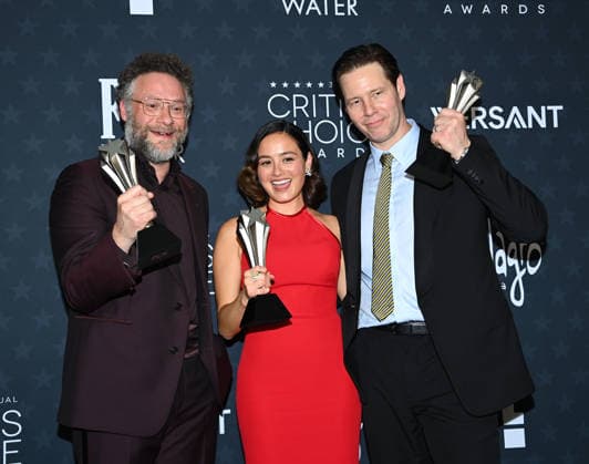 31st Annual Critics Choice Awards - Pressroom Seth Rogen, Chase Sui Wonders and Ike Barinholtz in the press room at the 31st Annual Critics Choice Awards held at Barker Hanger on January 4, 2026 in Santa Monica, Ca. Santa Monica Barker Hanger California USA Copyright: xTammiexArroyox xAFF-USA.comx