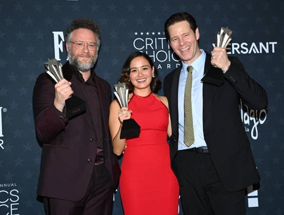 31st Annual Critics Choice Awards - Pressroom Seth Rogen, Chase Sui Wonders and Ike Barinholtz in the press room at the 31st Annual Critics Choice Awards held at Barker Hanger on January 4, 2026 in Santa Monica, Ca. Santa Monica Barker Hanger California USA Copyright: xTammiexArroyox xAFF-USA.comx