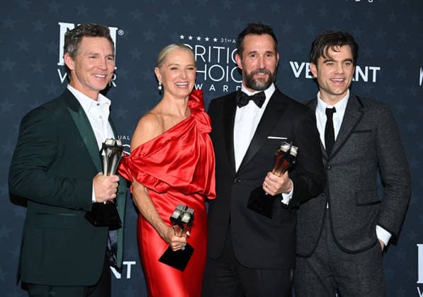 31st Annual Critics Choice Awards - Pressroom Shawn Hatosy, Katherine LaNasa, Noah Wyle and Patrick Ball in the press room at the 31st Annual Critics Choice Awards held at Barker Hanger on January 4, 2026 in Santa Monica, Ca. Santa Monica Barker Hanger California USA Copyright: xTammiexArroyox xAFF-USA.comx