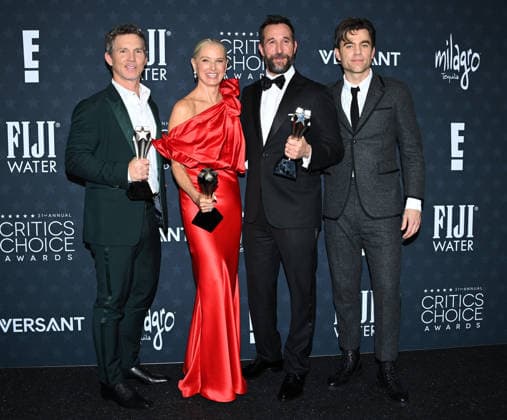 31st Annual Critics Choice Awards - Pressroom Shawn Hatosy, Katherine LaNasa, Noah Wyle and Patrick Ball in the press room at the 31st Annual Critics Choice Awards held at Barker Hanger on January 4, 2026 in Santa Monica, Ca. Santa Monica Barker Hanger California USA Copyright: xTammiexArroyox xAFF-USA.comx