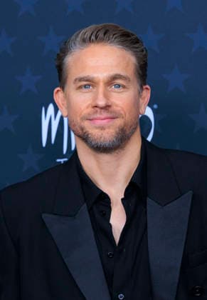 January 4, 2026, Santa Monica, California, USA: Charlie Hunnam on the red carpet of the 31st Critics Choice Awards on Sunday January 4, 2026 at the Barker Hanger in Santa Monica, California. JAVIER ROJAS PI Santa Monica USA - ZUMAp124 20260104_zaa_p124_081 Copyright: xJavierxRojasx