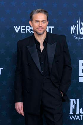 January 4, 2026, Santa Monica, California, USA: Charlie Hunnam on the red carpet of the 31st Critics Choice Awards on Sunday January 4, 2026 at the Barker Hanger in Santa Monica, California. JAVIER ROJAS PI Santa Monica USA - ZUMAp124 20260104_zaa_p124_083 Copyright: xJavierxRojasx
