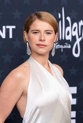 January 4, 2026, Santa Monica, California, USA: Jessie Buckley on the red carpet of the 31st Critics Choice Awards on Sunday January 4, 2026 at the Barker Hanger in Santa Monica, California. JAVIER ROJAS PI Santa Monica USA - ZUMAp124 20260104_zaa_p124_120 Copyright: xJavierxRojasx