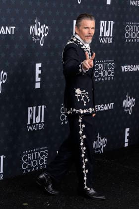 January 4, 2026, Santa Monica, California, USA: Ethan Hawke on the red carpet of the 31st Critics Choice Awards on Sunday January 4, 2026 at the Barker Hanger in Santa Monica, California. JAVIER ROJAS PI Santa Monica USA - ZUMAp124 20260104_zaa_p124_143 Copyright: xJavierxRojasx