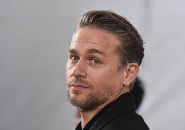31st Annual Critics Choice Awards - Arrivals Charlie Hunnam arriving to 31st Annual Critics Choice Awards - Arrivals at Barker Hanger on January 04, 2026 in Santa Monica, CA. Santa Monica Barker Hanger California USA Copyright: xLISAxOConnor AFF-USA.comx
