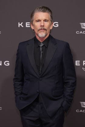 The 37th Annual Palm Springs International Film Festival Film Awards, Arrivals Ethan Hawke attends The 37th Annual Palm Springs International Film Festival Film Awards at Palm Springs Convention Center on January 03, 2026 in Palm Springs, California. Palm Springs Palm Springs Convention Center California USA Copyright: xCraSH imageSPACEx