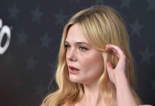 31st Annual Critics Choice Awards - Arrivals Elle Fanning arriving to 31st Annual Critics Choice Awards - Arrivals at Barker Hanger on January 04, 2026 in Santa Monica, CA. Santa Monica Barker Hanger California USA Copyright: xLISAxOConnor AFF-USA.comx