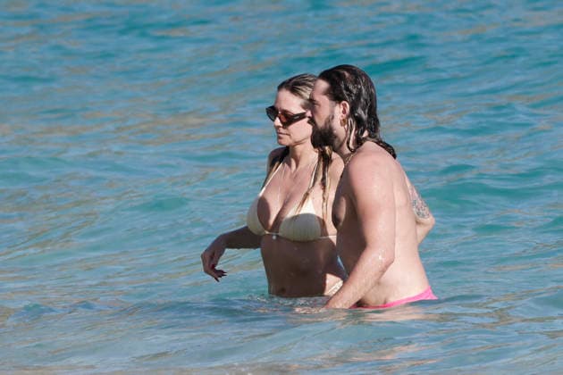 Heidi Klum And Tom Kaulitz Beachside - St Barths Heidi Klum and Tom Kaulitz seen enjoying the sun in Saint Barthelemy, France on January 4, 2026. Photo by ABACAPRESS.COM Saint Barthelemy France  Copyright: xABACAx