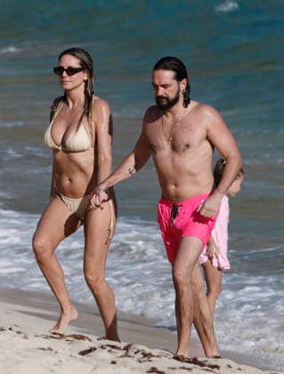 Heidi Klum And Tom Kaulitz Beachside - St Barths Heidi Klum and Tom Kaulitz seen enjoying the sun in Saint Barthelemy, France on January 4, 2026. Photo by ABACAPRESS.COM Saint Barthelemy France  Copyright: xABACAx