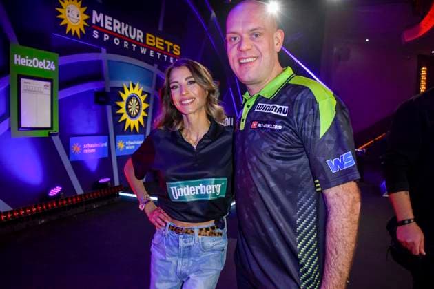 abb Catherine Cathy Hummels Darty presenter with Michael van Gerwen, participant in the Celebrity Darts World Championship on Pro Sieben at the Maritim Hotel on 04 01 2026 in Bonn NRW Germany