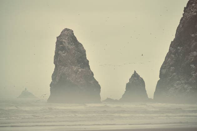 Creative Highlights World Tillamook Lighthouse and Sea Stacks at Cannon Beach United States, Oregon, Tillamook CR_GASU260104G-1930409-01