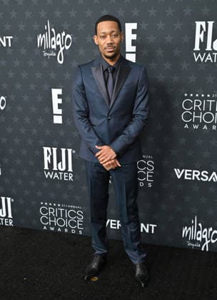 31st Annual Critics Choice Awards - Arrivals Tyler James Williams arriving to 31st Annual Critics Choice Awards - Arrivals at Barker Hanger on January 04, 2026 in Santa Monica, CA. Santa Monica Barker Hanger California USA Copyright: xLISAxOConnor AFF-USA.comx