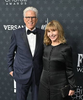 31st Annual Critics Choice Awards - Arrivals Ted Danson and Mary Steenburgen arriving to 31st Annual Critics Choice Awards - Arrivals at Barker Hanger on January 04, 2026 in Santa Monica, CA. Santa Monica Barker Hanger California USA Copyright: xLISAxOConnor AFF-USA.comx
