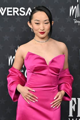 Ji young Yoo at the 31 Critics Choice Awards 2026 at the Barker Hangar Santa Monica, 04 01 2026 Foto:xD.xStarbuckx xFuturexImagex critics_choice_6109