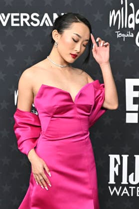Ji young Yoo at the 31 Critics Choice Awards 2026 at the Barker Hangar Santa Monica, 04 01 2026 Foto:xD.xStarbuckx xFuturexImagex critics_choice_6111