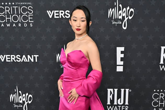 Ji young Yoo at the 31 Critics Choice Awards 2026 at the Barker Hangar Santa Monica, 04 01 2026 Foto:xD.xStarbuckx xFuturexImagex critics_choice_6112