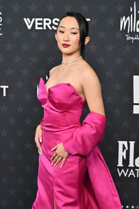 Ji young Yoo at the 31 Critics Choice Awards 2026 at the Barker Hangar Santa Monica, 04 01 2026 Foto:xD.xStarbuckx xFuturexImagex critics_choice_6114