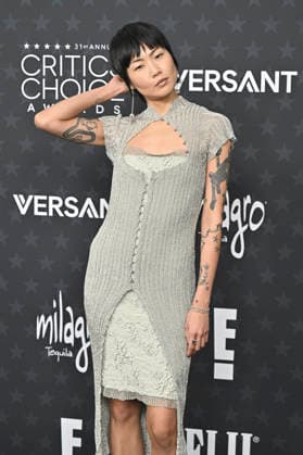 May Hong at the 31 Critics Choice Awards 2026 at the Barker Hangar Santa Monica, 04 01 2026 Foto:xD.xStarbuckx xFuturexImagex critics_choice_6116