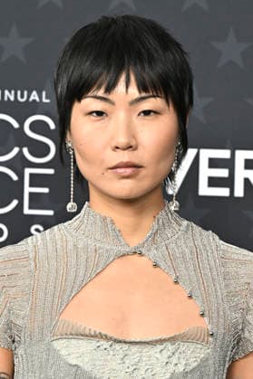 May Hong at the 31 Critics Choice Awards 2026 at the Barker Hangar Santa Monica, 04 01 2026 Foto:xD.xStarbuckx xFuturexImagex critics_choice_6117
