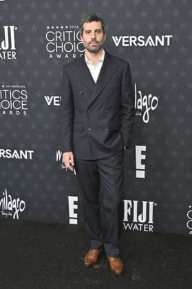 Adolpho Veloso at the 31 Critics Choice Awards 2026 at the Barker Hangar Santa Monica, 04 01 2026 Foto:xD.xStarbuckx xFuturexImagex critics_choice_6118