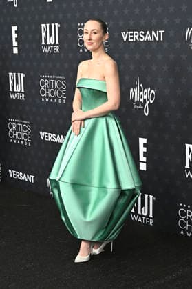 Erin Doherty at the 31 Critics Choice Awards 2026 at the Barker Hangar Santa Monica, 04 01 2026 Foto:xD.xStarbuckx xFuturexImagex critics_choice_6137