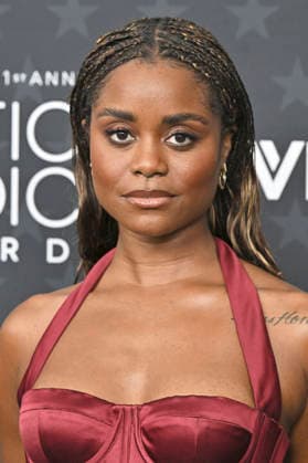 DenÃ e Benton at the 31 Critics Choice Awards 2026 at the Barker Hangar Santa Monica, 04 01 2026 Foto:xD.xStarbuckx xFuturexImagex critics_choice_6154