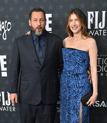 31st Annual Critics Choice Awards - Arrivals Adam Sandler and Jackie Sandler arriving to 31st Annual Critics Choice Awards - Arrivals at Barker Hanger on January 04, 2026 in Santa Monica, CA. Santa Monica Barker Hanger California USA Copyright: xLISAxOConnor AFF-USA.comx