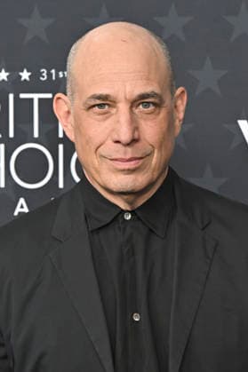 Bruce Eric Kaplan at the 31 Critics Choice Awards 2026 at the Barker Hangar Santa Monica, 04 01 2026 Foto:xD.xStarbuckx xFuturexImagex critics_choice_6182