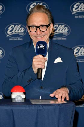Oliver Dunk at the photo session for the launch of the new jazz station Ella Radio at the Zig Zag Jazz Club Berlin, 05 01 2025 Foto:xM.xBehrensx xFuturexImagex ella_6103