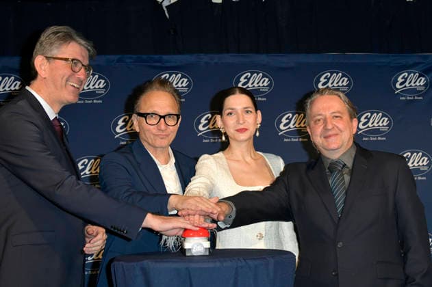 Wolfram Weimer, Oliver Dunk, Martina Barta and Paulo Morello at the photo session for the launch of the new jazz station Ella Radio at the Zig Zag Jazz Club Berlin, 05 01 2025 Foto:xM.xBehrensx xFuturexImagex ella_6109
