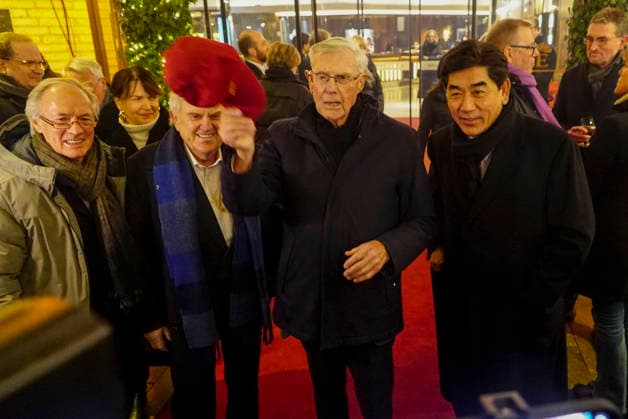 cntv Eugen Block with ex soccer player Bernd Wehmeyer Harry Baehre HSV and Tashi Takang Hotel Director of the Grand ElysÃ e Hamburg at the New Years Reception Punch under the Roof 2026 at the Hotel Grand Elysee in Hamburg Hamburg Germany