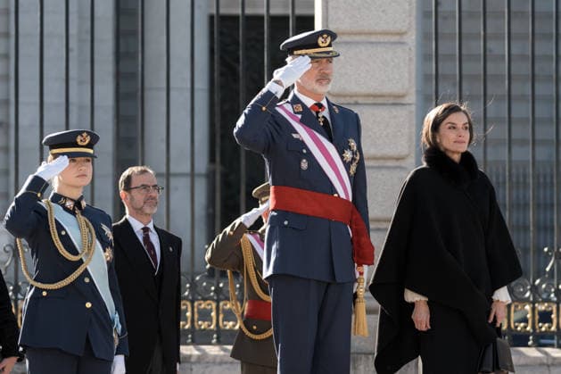 King Felipe VI, Queen Letizia, and Princess Leonor, during the Military Easter, at the Royal Palace, on January 6, 2026, in Madrid Spain The Military Easter is a ceremony that celebrates the recovery of the Menorcan town of Mahon on January 6, 1782, which was in the hands of the English, during which a balance of the vicissitudes of the previous year is made and the lines of action to be developed in the following year are marked During the ceremony, honors are rendered with the national anthem and a 21-gun salute, and King Felipe VI passes review Subsequently, the imposition of military decorations is made to those civilians and members of the Armed Forces who have earned them during the past year 06 JANUARY 2026 Diego Radamés POOL 06 01 Copyright: xDiegoxRadamà s POOLx 7200055