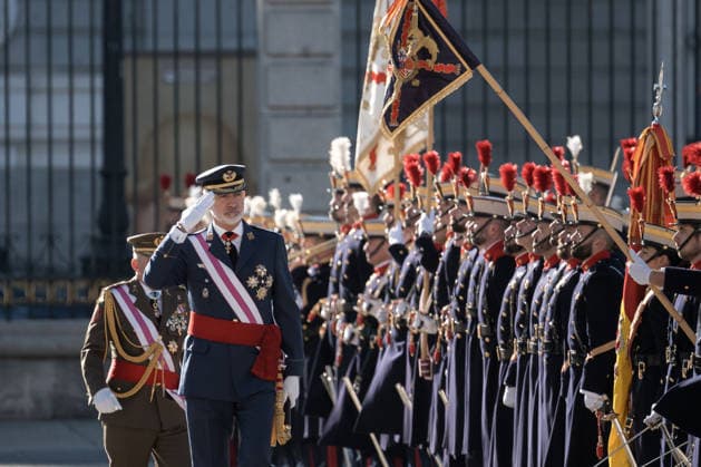 The King and Princess preside over the Military Easter at the Royal Palace in Madrid King Felipe VI, during the Military Easter, at the Royal Palace, on January 6, 2026, in Madrid Spain The Military Easter is a ceremony that celebrates the recovery of the Menorcan town of Mahón on January 6, 1782, which was in the hands of the English, during which a balance of the vicissitudes of the previous year is made and the lines of action to be developed in the following year are marked During the ceremony, honors are rendered with the national anthem and a 21-gun salute, and King Felipe VI passes review Subsequently, the imposition of military decorations is made to those civilians and members of the Armed Forces who have earned them during the pa Copyright: xDiegoxRadamà s POOLx 7200072