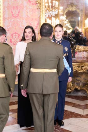 Spanish Royals Celebrate New Year s Military Parade 2026 Queen Letizia of Spain, Crown Princess Leonor attends New Year s Military Parade 2026 at Royal Palace on January 6, 2026 in Madrid, Spain Photo by IMAGO MPG Madrid Royal Palace Madrid Spain  Copyright: xMPGx