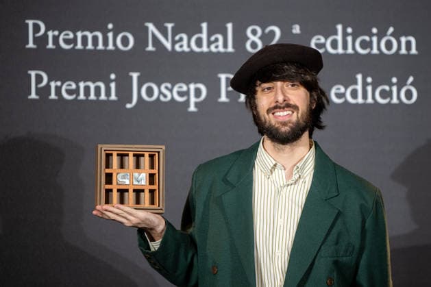 82nd Nadal Novel Prize and 58th Josep Pla Prize for prose in Catalan The writer David Uclés wins the 82nd Nadal Prize with La ciudad de las luces muertas during the ceremony of the 82nd Nadal Novel Prize and the 58th Josep Pla Prize for prose in Catalan, at the Hotel Palace, on January 6, 2026, in Barcelona, Catalonia Spain The Nadal Prize for novels and the 58th Josep Pla Prize for prose in Catalan will be awarded on the night of Epiphany, with a prize of 30,000 euros for the first and 10,000 euros for the second 06 JANUARY 2026 Lorena Sopê Barcelona Catalunya Catalunya Barcelona Catalunya Spain  Copyright: xLorenaxSopÃªnax 7200942