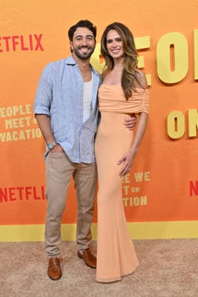 Netflix™s ˜People We Meet On Vacation™ Premiere Joey Graziadei and Kelsey Anderson arriving to Netflix™™s People We Meet On Vacation™? premiere held at The Egyptian Theatre Hollywood on January 6, 2026 in Hollywood, Ca. Hollywood The Egyptian Theatre Hollywood California USA Copyright: xLisaxOConnor xAFF-USA.COMx