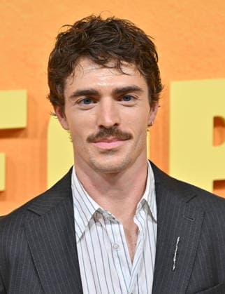 Netflix™s ˜People We Meet On Vacation™ Premiere Spencer Neville arriving to Netflix™™s People We Meet On Vacation™? premiere held at The Egyptian Theatre Hollywood on January 6, 2026 in Hollywood, Ca. Hollywood The Egyptian Theatre Hollywood California USA Copyright: xLisaxOConnor xAFF-USA.COMx