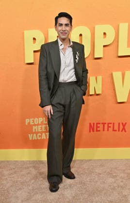 Netflix™s ˜People We Meet On Vacation™ Premiere Tommy Do arriving to Netflix™™s People We Meet On Vacation™? premiere held at The Egyptian Theatre Hollywood on January 6, 2026 in Hollywood, Ca. Hollywood The Egyptian Theatre Hollywood California USA Copyright: xLisaxOConnor xAFF-USA.COMx