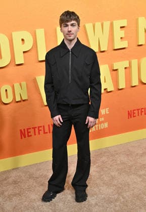 Netflix™s ˜People We Meet On Vacation™ Premiere Miles Heizer arriving to Netflix™™s People We Meet On Vacation™? premiere held at The Egyptian Theatre Hollywood on January 6, 2026 in Hollywood, Ca. Hollywood The Egyptian Theatre Hollywood California USA Copyright: xLisaxOConnor xAFF-USA.COMx