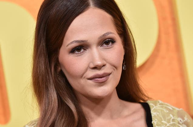 Netflix™s ˜People We Meet On Vacation™ Premiere Kelli Berglund arriving to Netflix™™s People We Meet On Vacation™? premiere held at The Egyptian Theatre Hollywood on January 6, 2026 in Hollywood, Ca. Hollywood The Egyptian Theatre Hollywood California USA Copyright: xLisaxOConnor xAFF-USA.COMx