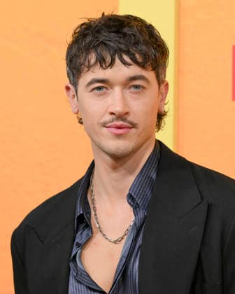 January 6, 2026, Los Angeles, California, USA: English actor TOM BLYTH attends the Netflix red carpet premiere of People We Meet On Vacation. Los Angeles USA - ZUMAb173 20260106_aap_b173_013 Copyright: xBillyxBennightx