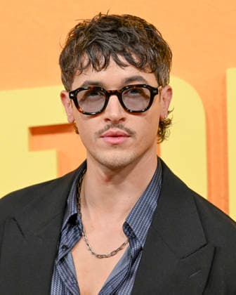 January 6, 2026, Los Angeles, California, USA: English actor TOM BLYTH attends the Netflix red carpet premiere of People We Meet On Vacation. Los Angeles USA - ZUMAb173 20260106_aap_b173_024 Copyright: xBillyxBennightx