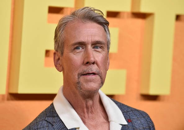 Netflix™s ˜People We Meet On Vacation™ Premiere Alan Ruck arriving to Netflix™™s People We Meet On Vacation™? premiere held at The Egyptian Theatre Hollywood on January 6, 2026 in Hollywood, Ca. Hollywood The Egyptian Theatre Hollywood California USA Copyright: xLisaxOConnor xAFF-USA.COMx