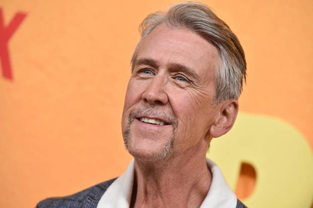 Netflix™s ˜People We Meet On Vacation™ Premiere Alan Ruck arriving to Netflix™™s People We Meet On Vacation™? premiere held at The Egyptian Theatre Hollywood on January 6, 2026 in Hollywood, Ca. Hollywood The Egyptian Theatre Hollywood California USA Copyright: xLisaxOConnor xAFF-USA.COMx