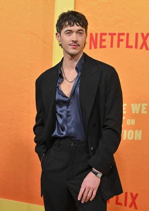 Netflix™s ˜People We Meet On Vacation™ Premiere Tom Blyth arriving to Netflix™™s People We Meet On Vacation™? premiere held at The Egyptian Theatre Hollywood on January 6, 2026 in Hollywood, Ca. Hollywood The Egyptian Theatre Hollywood California USA Copyright: xLisaxOConnor xAFF-USA.COMx