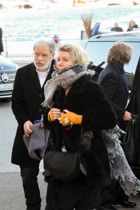 Raphaël Mezrahi Arrives at Brigitte Bardots funeral in the Notre Dame de lAssomption parish church in Saint Tropez, France, on January 7, 2026 Brigitte Bardot, an emblematic figure of French cinema and an international icon, died on December 28, 2025 at the age of 91 at her legendary La Madrague estate, in Saint Tropez, France Revealed to the world through her role in Et DieuÖ créa la femme , she had helped make Saint Tropez a world-famous landmark The actress will be laid to rest on January 7, 2026 in the Saint Tropez marine cemetery, alongside her father Louis Bardot 1896 1975 and her mother Anne Marie Mucel 1912 1978 A religious ceremony will be held beforehand in the Saint Tropez church, where relatives, Jacovides Moreau Bestimage Arri  Copyright: xJACOVIDES-MOREAUx xBESTIMAGExJACOVIDES-MOREAUx xBESTIMAGEx